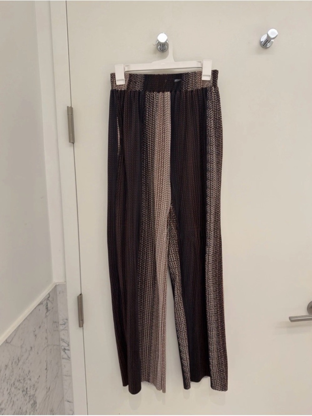 Pleated Wide-Leg Pants